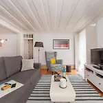 Charming 2 Bedroom Avenida Da Liberdade Apartman *