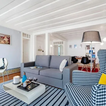 Charming 2 Bedroom Avenida Da Liberdade Apartment Lisbon