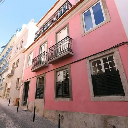 Charming 2 Bedroom Avenida Da Liberdade Apartment *